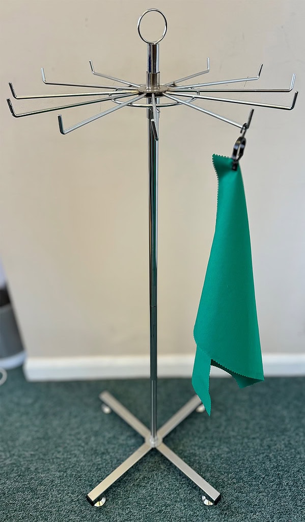 colour analysis drape stand